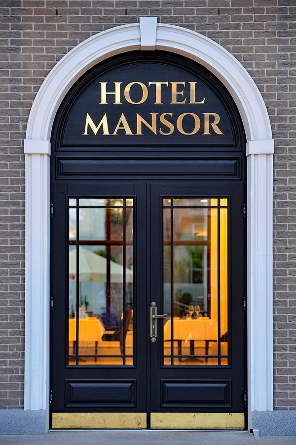 Hotel Mansor Ząbki Kültér fotó